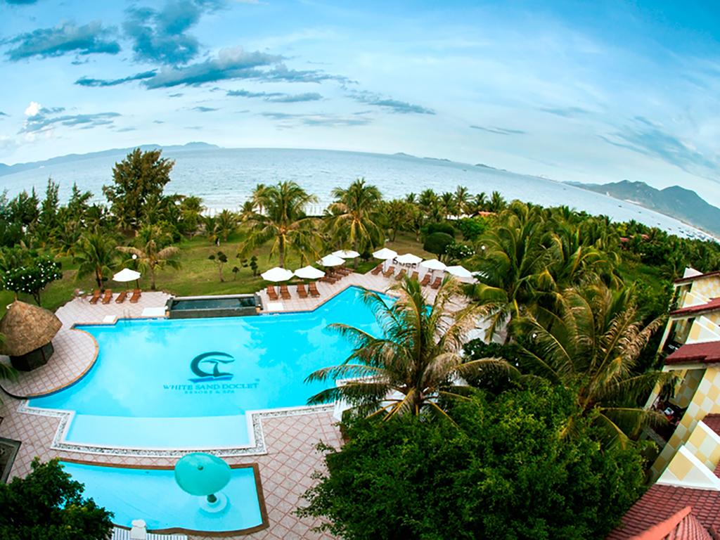 White-Sand-Doc-Let-resort-khanh-hoa-Nha-trang