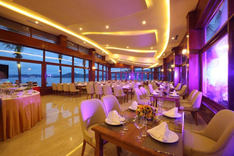 Nhà hàng Merperle Hon Tam Resort Nha Trang
